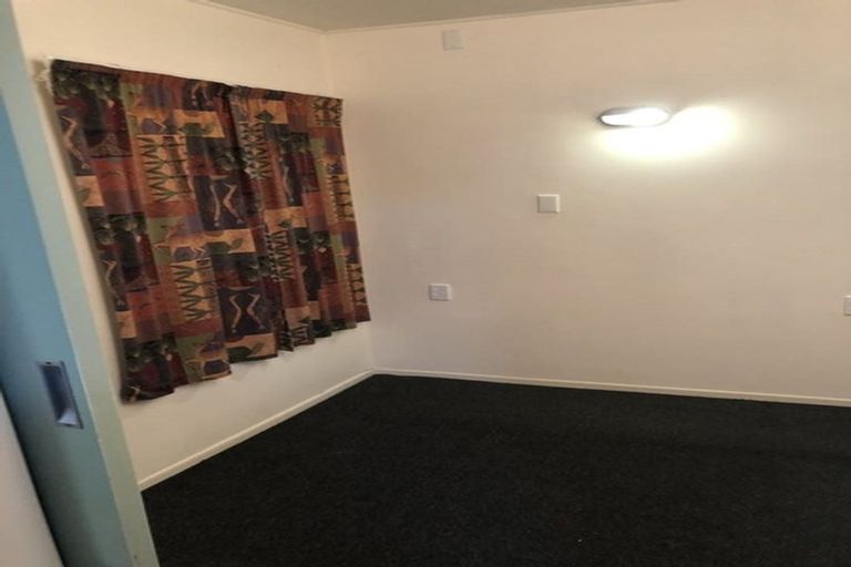 Photo of property in 10/52 Russell Terrace, Berhampore, Wellington, 6023