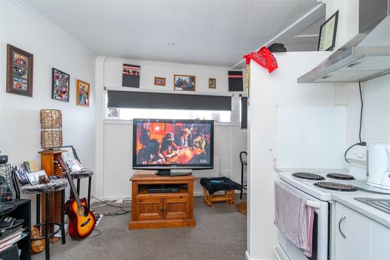 Photo of property in 105 Queens Drive, Saint Kilda, Dunedin, 9012