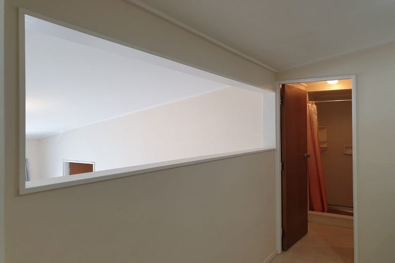 Photo of property in 2/7 Raroa Road, Kelburn, Wellington, 6012