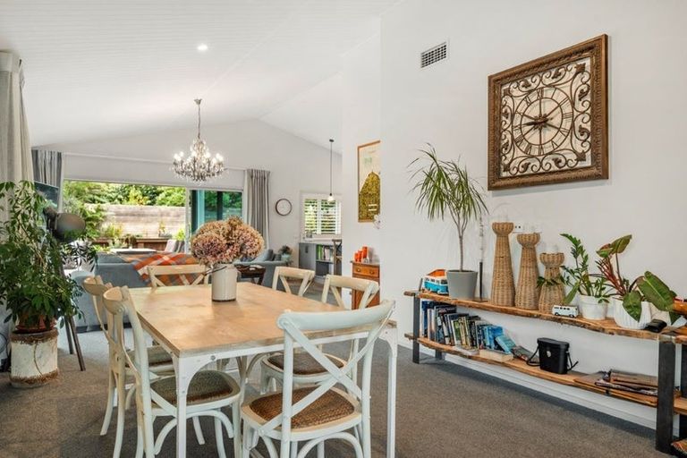 Photo of property in 70 Chesham Avenue, Waipahihi, Taupo, 3330