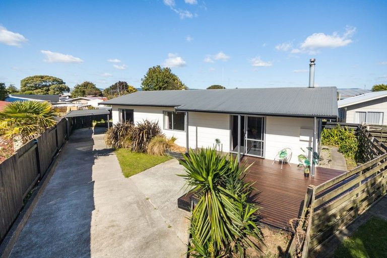 Photo of property in 19b Hilton Grove, Kelvin Grove, Palmerston North, 4414