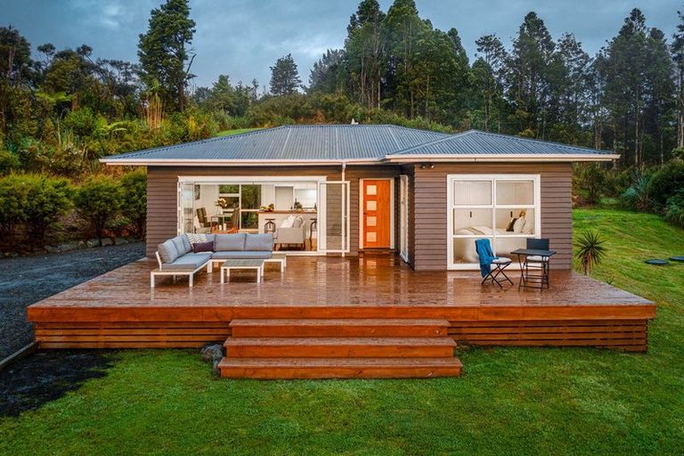Photo of property in 539 Krippner Road, Puhoi, Silverdale, 0994