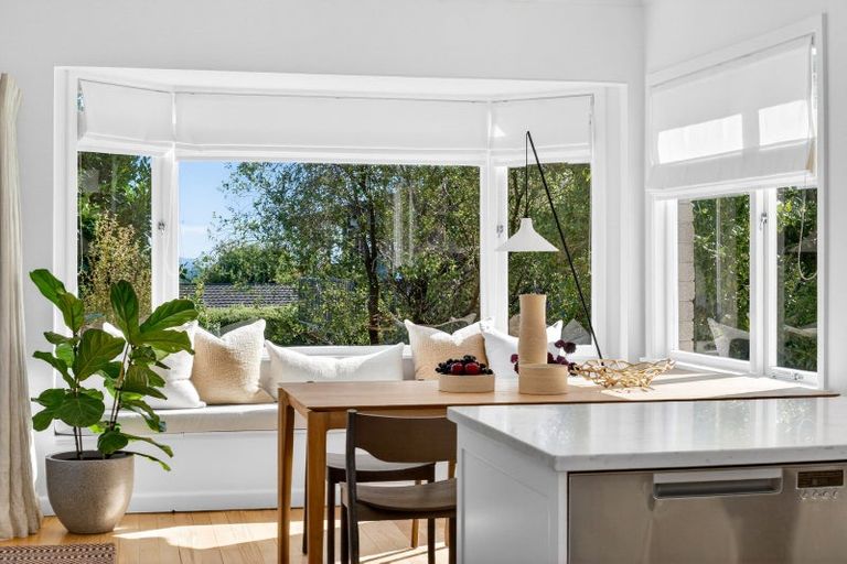 Photo of property in 22 Hunters Hill, Havelock North, 4130