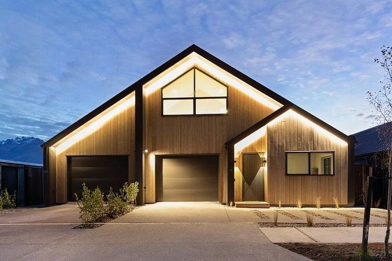 Photo of property in 60 Spur Ridge Rise, Jacks Point, 9371