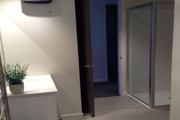 Photo of property in 23 Athol Terrace, Upper Riccarton, Christchurch, 8041