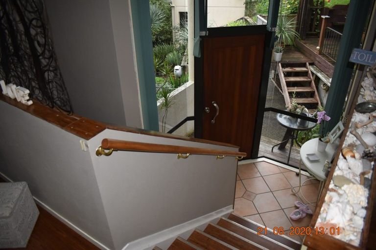 Photo of property in 31c Greenvalley Rise, Glenfield, Auckland, 0629