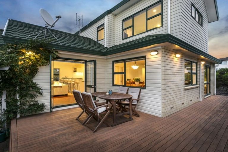 Photo of property in 34 Savoy Road, Orewa, 0931