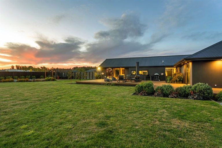 Photo of property in 77 Kingsdowne Drive, West Melton, 7618