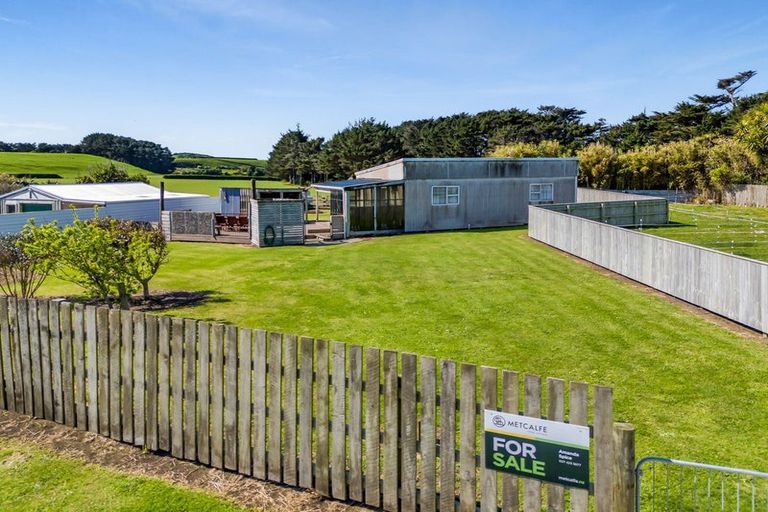 Photo of property in 6 Kawei Road, Ohawe, Hawera, 4671
