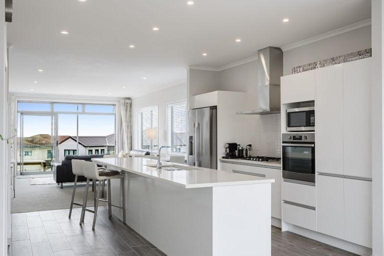 Photo of property in 74 Caldera Drive, Long Bay, Auckland, 0630