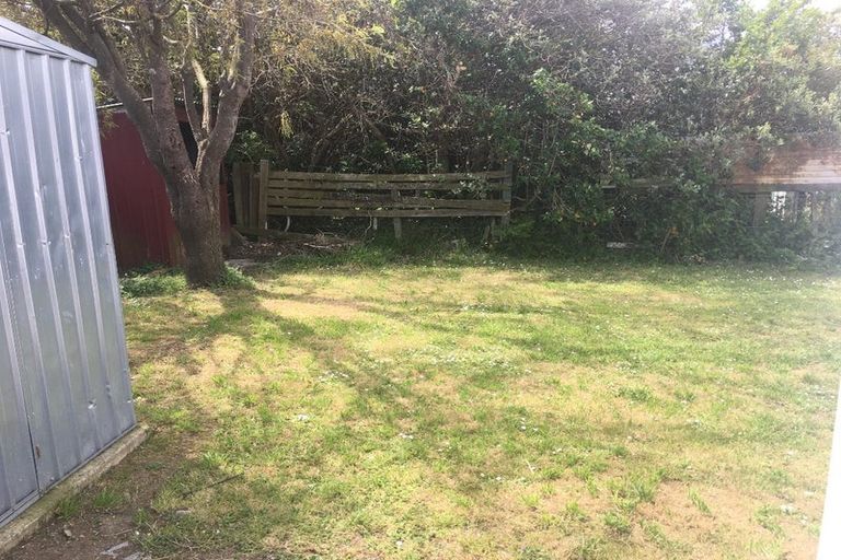 Photo of property in 15 Atkinson Street, Woodville, 4920