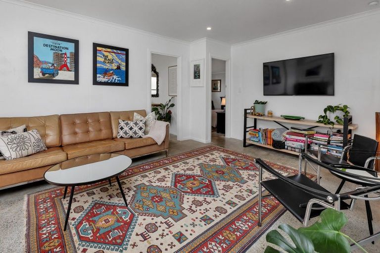 Photo of property in 72 Marsden Point Road, Ruakaka, 0116