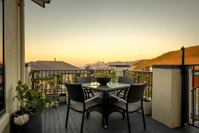 Photo of property in 1 Crown Terrace, Britannia Heights, Nelson, 7010