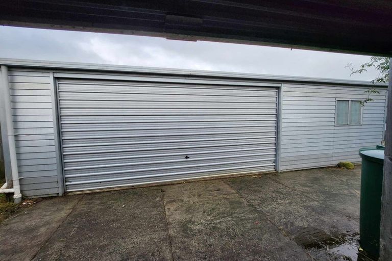 Photo of property in 2a Montrose Place, Takaro, Palmerston North, 4412