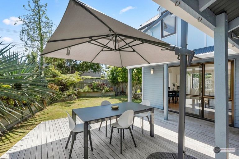 Photo of property in 1/44 Randwick Crescent, Moera, Lower Hutt, 5010