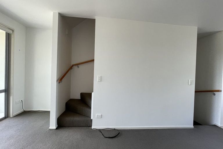 Photo of property in 11 Waihi Way, East Tamaki, Auckland, 2013