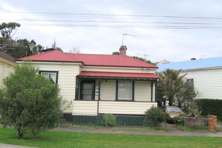 Photo of property in 100 Karaka Road, Thames, 3500