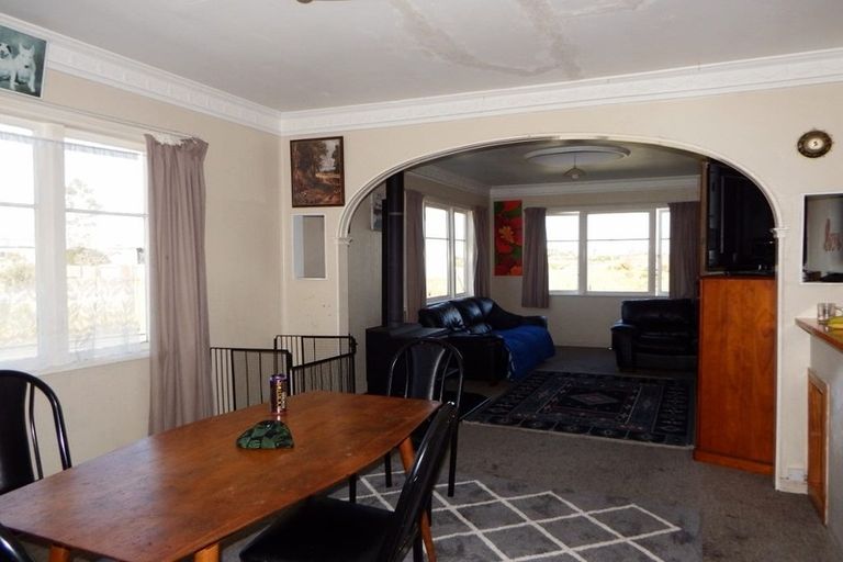 Photo of property in 1 Princess Street, Marton, 4710