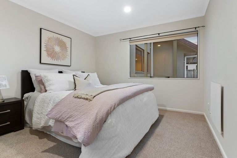 Photo of property in 14 Duntrune Road, Flat Bush, Auckland, 2016