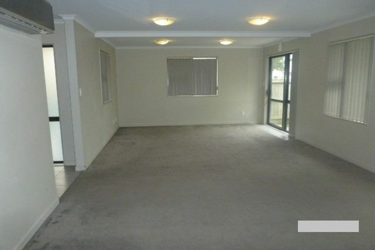 Photo of property in 91 Keri Vista Rise, Papakura, 2110