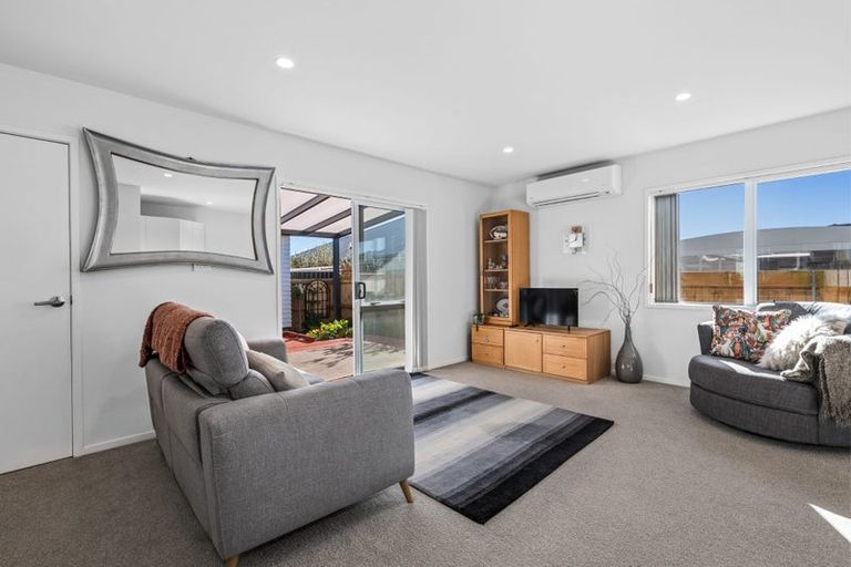 Photo of property in 11 Kamahi Crescent, Papamoa Beach, Papamoa, 3118