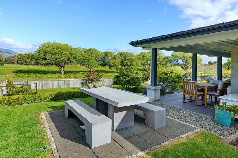 Photo of property in 36 Titoki Road, Waikanae Beach, Waikanae, 5036