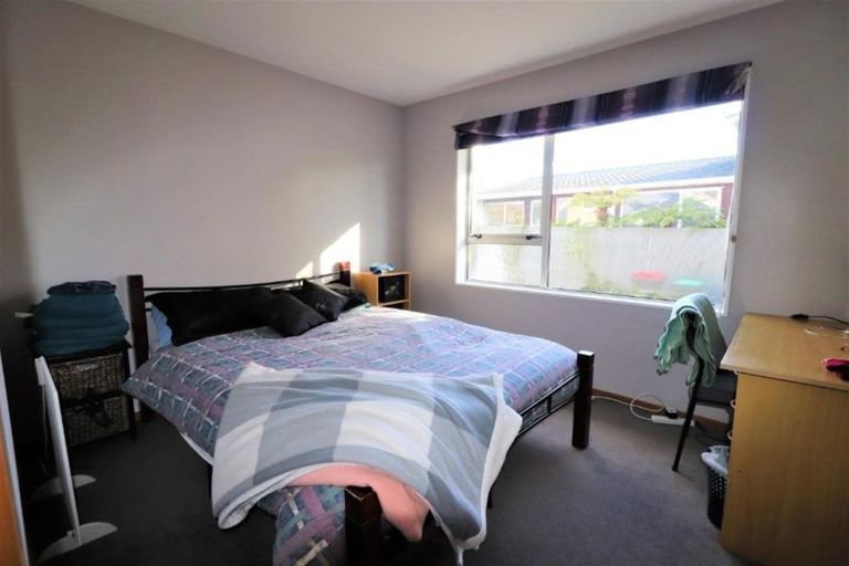Photo of property in 1 Birdling Place, Halswell, Christchurch, 8025