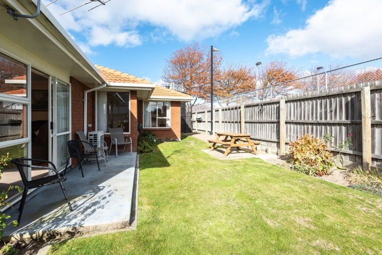 Photo of property in 41a Sawyers Arms Road, Northcote, Christchurch, 8052