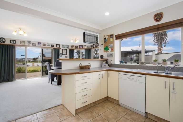 Photo of property in 1 Island Vista, Athenree, Katikati, 3177