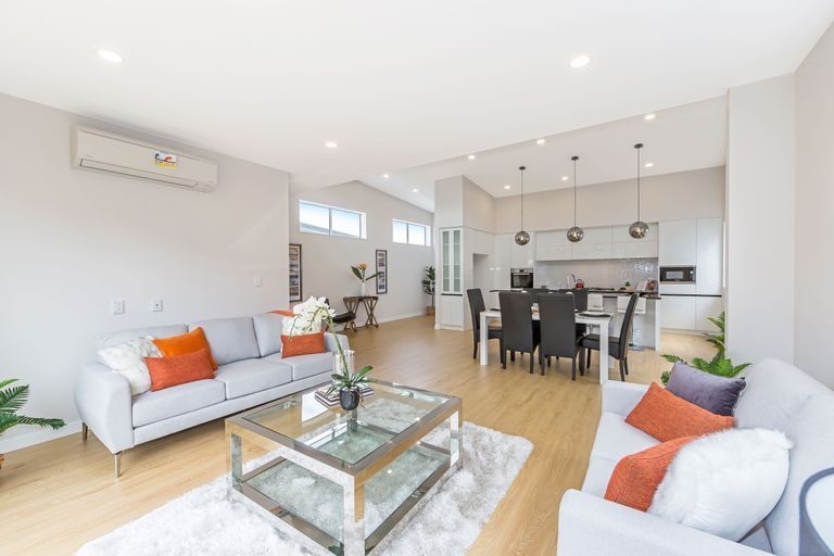 Photo of property in 41 Ascension Crescent, Orewa, 0931