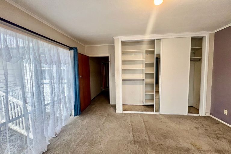 Photo of property in 13 Tracey Terrace, Te Atatu South, Auckland, 0602