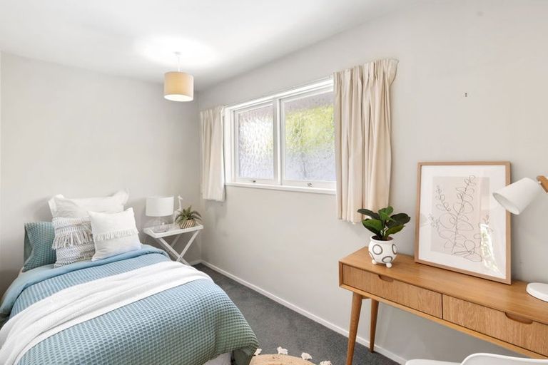 Photo of property in 2/14b Penhelig Place, Burnside, Christchurch, 8053