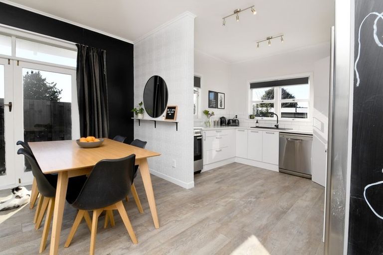 Photo of property in 243 Fraser Street, Te Awamutu, 3800