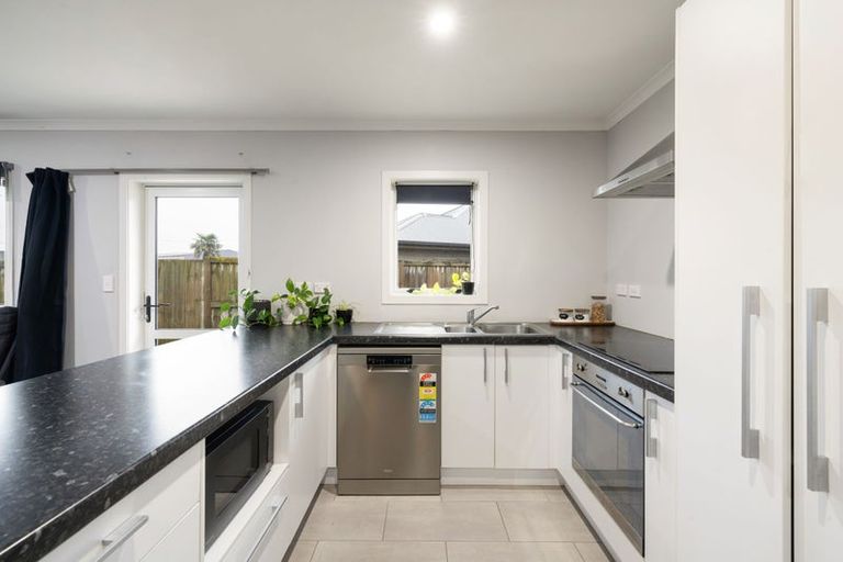 Photo of property in 42 Queens Park Crescent, Frankton, Hamilton, 3204