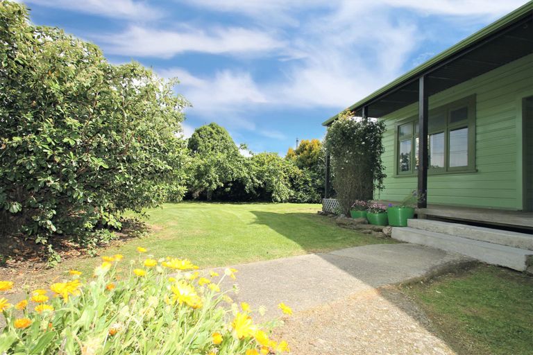 Photo of property in 17 Carlyle Road, Mosgiel, 9024