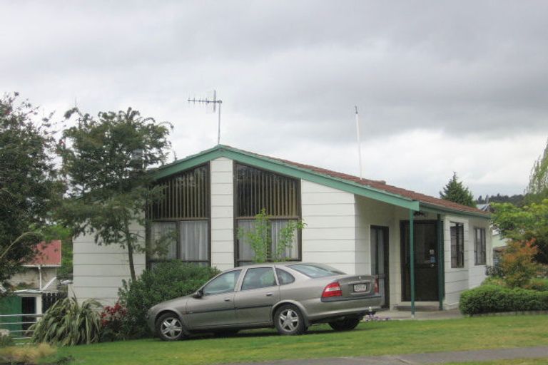 Photo of property in 4 Ferney Place, Richmond Heights, Taupo, 3330