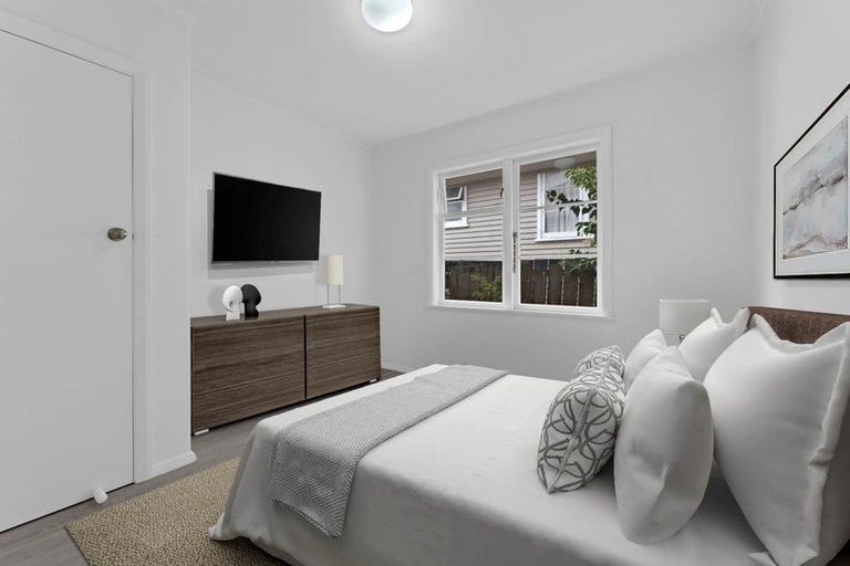 Photo of property in 28 Ellen Street, Manurewa East, Auckland, 2102