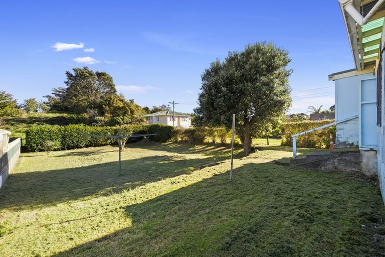 Photo of property in 80 Pioneer Road, Moturoa, New Plymouth, 4310