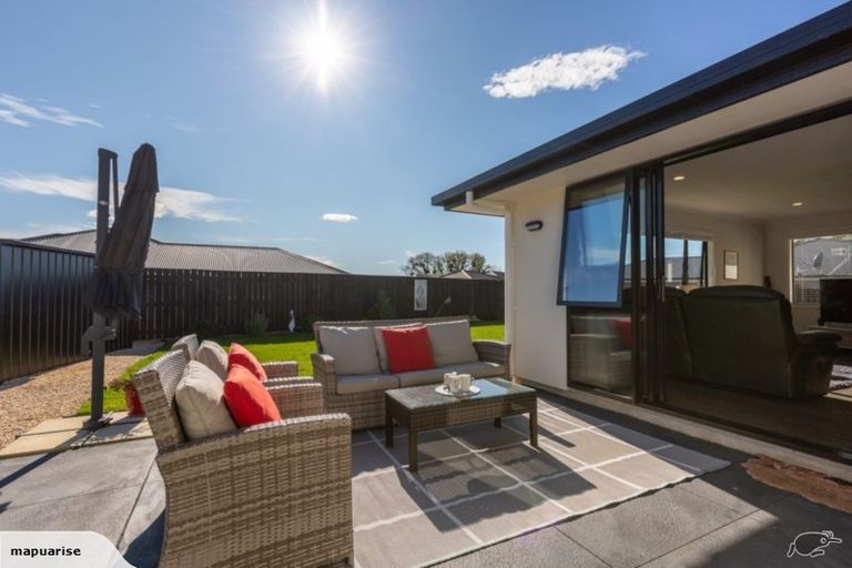 Photo of property in 4 Les Wakefield Road, Mapua, 7005