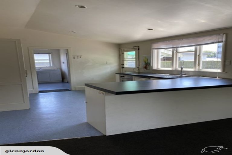 Photo of property in 11 Dickens Street, Addington, Christchurch, 8024