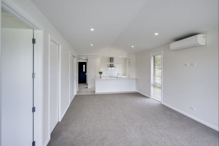 Photo of property in 55 Read Crescent, Clive, 4102