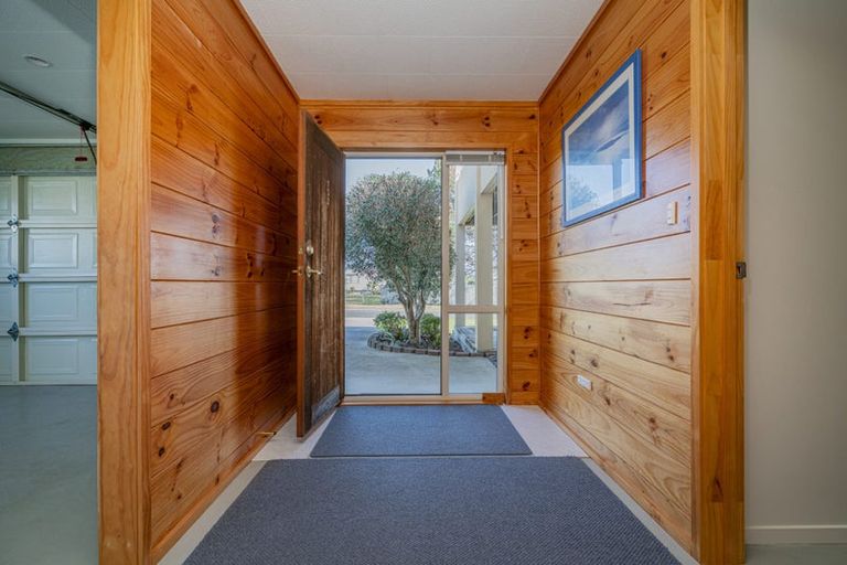 Photo of property in 102 Corokia Place, Matarangi, Whitianga, 3592