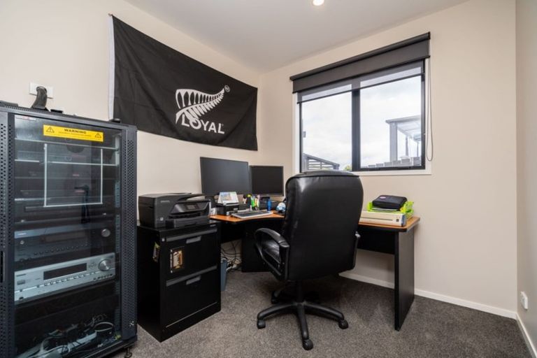 Photo of property in 64 Helenslee Road, Pokeno, 2402