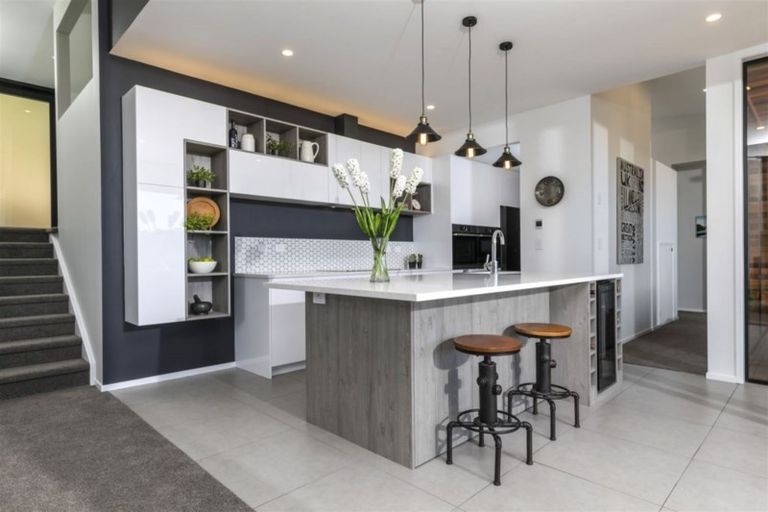 Photo of property in 182 Scenic Drive, Titirangi, Auckland, 0604