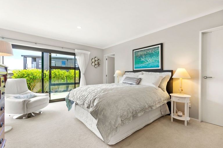 Photo of property in 27 Stace Hopper Drive, One Tree Point, 0118