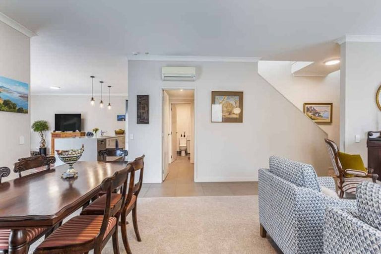 Photo of property in 20 Kensington Drive, Orewa, 0931