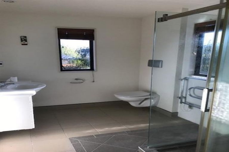 Photo of property in 160 Charles Prevost Drive, The Gardens, Auckland, 2105