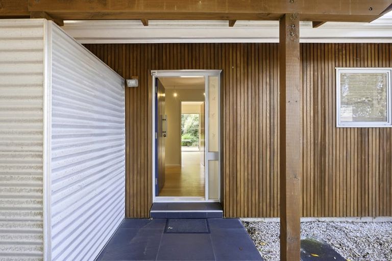 Photo of property in 15 Sartors Avenue, Northcross, Auckland, 0630