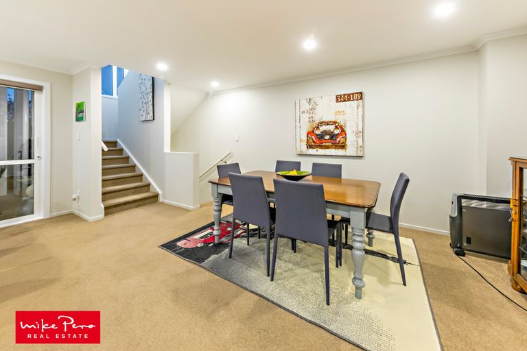 Photo of property in 10 Fernly Rise, Flat Bush, Auckland, 2019