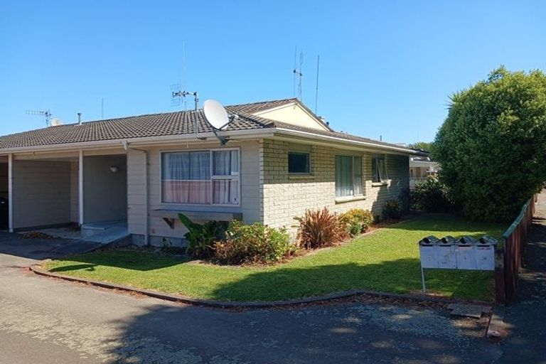 Photo of property in 668a Pioneer Highway, Highbury, Palmerston North, 4412